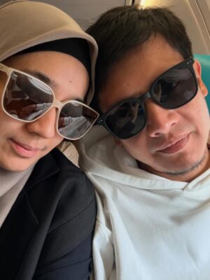 Dhini Aminarti Instagram - Selamat 16 tahun!
Semoga Allah selalu jaga kita, rasa kita, semuanya ya ☺️