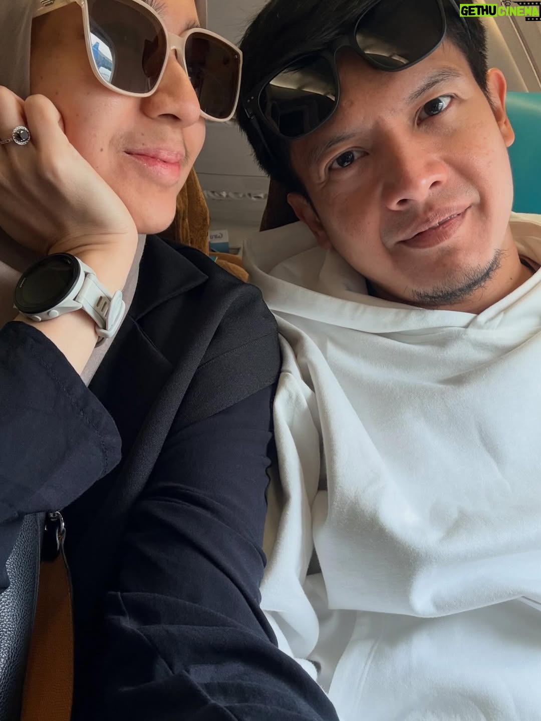 Dhini Aminarti - 31.8K Likes - Selamat 16 tahun!
Semoga Allah selalu jaga kita, rasa kita, semuanya ya ☺️