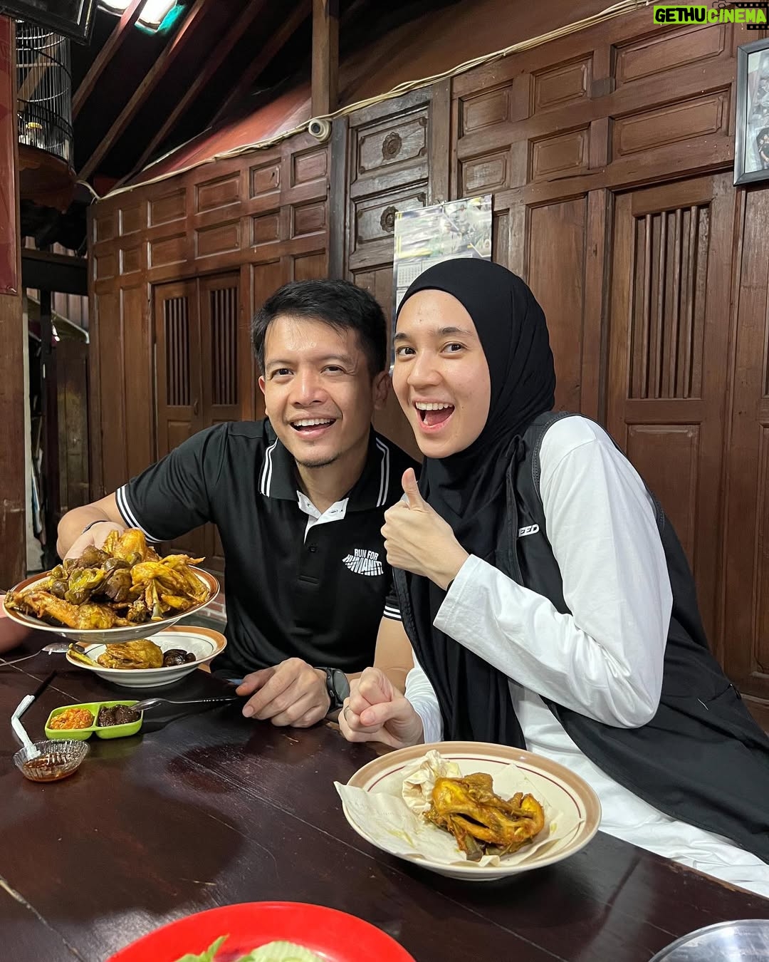 Dhini Aminarti - 15.8K Likes - Berkah selalu umurnya ya sayang, mau kemana sayang, kulineran aja keliling solo aja katanya 😊