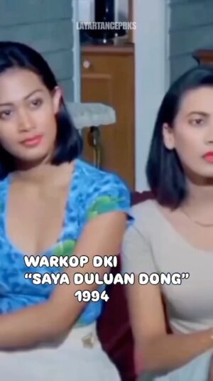 Diah Permatasari Instagram - Kocakkkkk nih😂🤣
Ketika WARKOP DKI Masih lengkap Bersama Mas Indro ,Mendiang Mas kasino &mas Dono😍
•
Bangga bisa Ikut BerMain Film Bersama Warkop DKI , Tokoh Asli nya & bukan REMIX nya🤭😄😍🥰
Judulnya saya Duluan Dong
Usia saya saat itu 23 Th🤭
Masih Muda Beliaaaa😀🤣😍
produksi @sorayaintercinefilms
#warkopdki