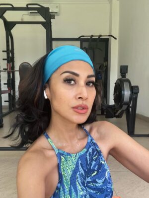 Diah Permatasari Instagram - Really DONT CARE !🥳🍻😎💪🏼
Gak usah di geser2 ya ntar ketauan Tua nya?🤪
•
I DON’T KNOW HOW TO ACT MY AGE I’VE NEVER BEEN
THIS AGE BEFORE..🤓😜
