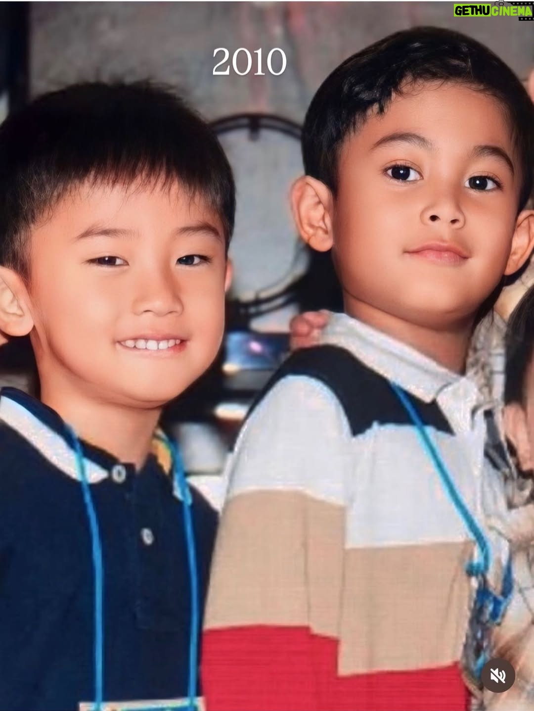 Diah Permatasari - 1.4K Likes - Bersyukur Selalu❤️
Anak2 adalah Titipan &anugerah terindah dari Tuhan, 
bukan hanya dengan ucapan “Alhamdulillah”, 
Namun dengan Menjaga,mendidik mereka dgn nilai2 kebaikan, menjadikannya ladang pahala, 
serta menikmati setiap momen bersamanya sebagai ujian dan berkah❤️
•
"Alhamdulillah, cahaya hati, semoga kalian selalu tumbuh jadi anak Yg soleh,cerdas, dan pembawa berkah bagi keluarga".
Amin🙏🏻
•
Selamat Ulang tahun Bang Razan 
Smoga sehat & sukses selalu❤️🙏🏻🤗
#besties