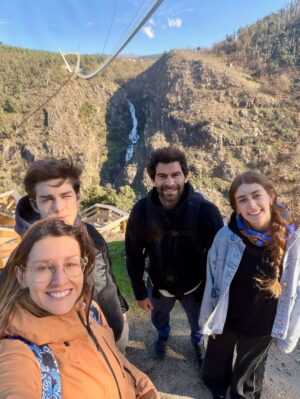 Diana Pereira Instagram - Uma das coisas mais bonitas e preferidas , família e Natureza . O que fizeste tu este Natal ? 🎄❤️