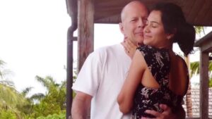 Diane Sawyer Instagram - EXCLUSIVE: Bruce Willis’ wife, @emmahemingwillis, opens up about being her husband’s caregiver amid his battle with frontotemporal dementia and her efforts to give other caregivers the roadmap she didn’t have.

"Emma & Bruce Willis: The Unexpected Journey" airs tonight at 8 p.m. ET on @abc. Stream it the next day on @disneyplus and @hulu.
