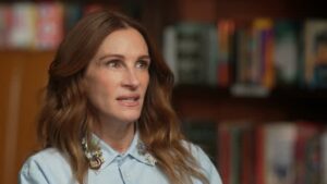 Diane Sawyer Instagram - @juliaroberts joins @dianesawyer to reflect on her career, discuss her new film "After the Hunt," and revisit a question Diane asked at the start of her journey.