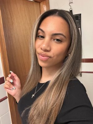 Diannisa Hernandez Instagram - Blame the new hair if I start moving funny 💇🏽‍♀️😌