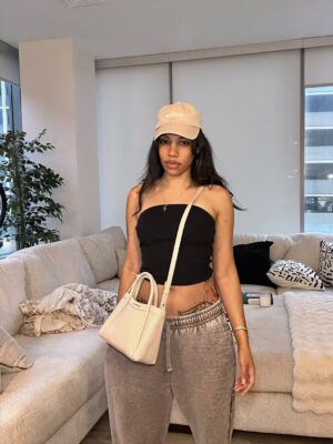 Diannisa Hernandez Instagram - ♟️