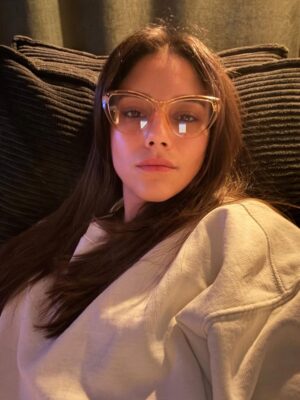 Dilin Döğer Instagram - 🐚