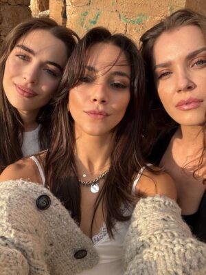 Dilin Döğer Instagram - 🤯🫶🏽