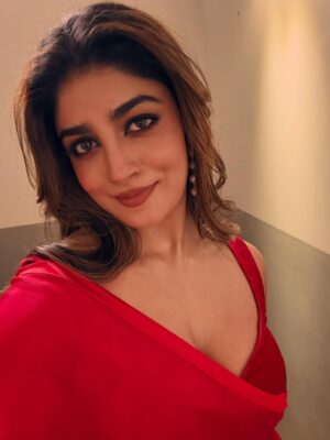 Dimple Hayathi Instagram - This film will always be special #balamani will be more special and thank you for all the #love and reception today and for the #blockbuster this #sankranthi 😍 and this song is even more special ♥️. It’s always So much fun with @raviteja_2628 sir keep spreading your positivity as always 💓 #bharthamahasayulakuwignyapthi #bmw