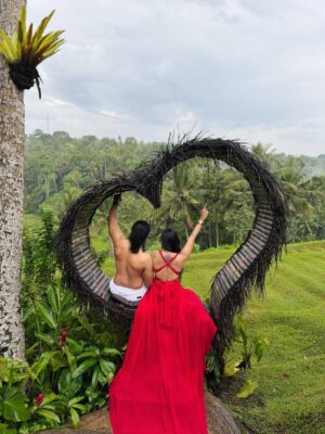 Dimple Paul Instagram - Baecay ♥️
#couplegoals #love #bali #baliswing