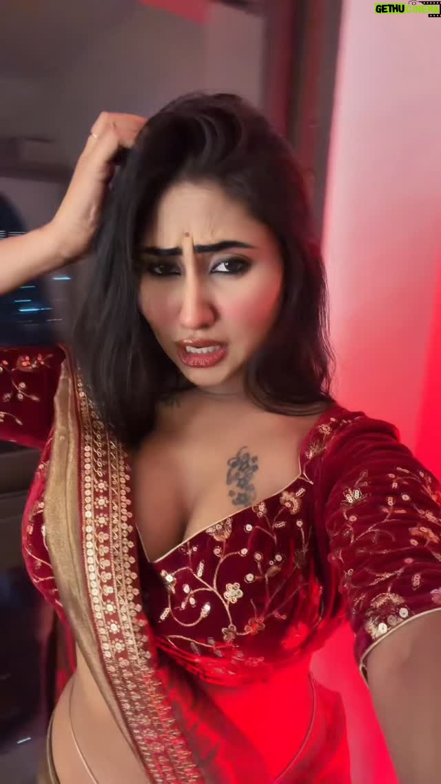 Dimple Paul - 11.1K Likes - Patli kamariya pro max 😛🔥

#trending #explore #viral #transition #dimplepaul
