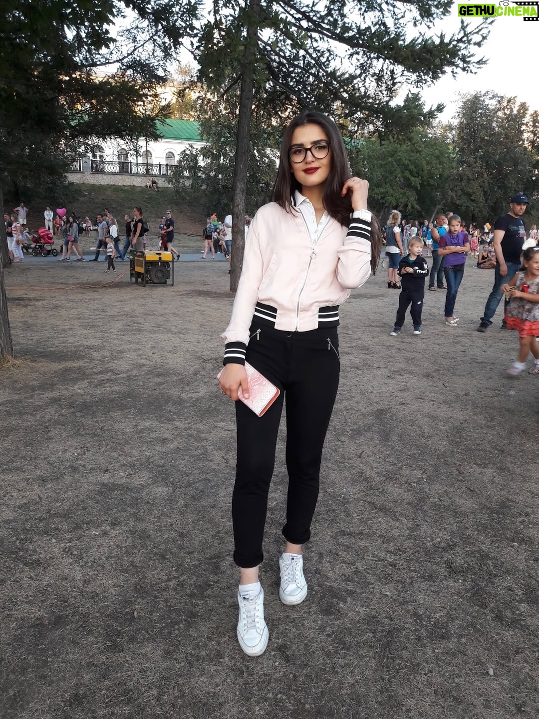Dina Saeva - 93.4K Likes - 2016 the road was long

hugging you, my girl
that year, you chose yourself

you kept moving forward, even when you were scared
even when no one supported you
even when it felt easier to give up

you stood your ground
you grew
you didn’t betray yourself

i’m proud of you