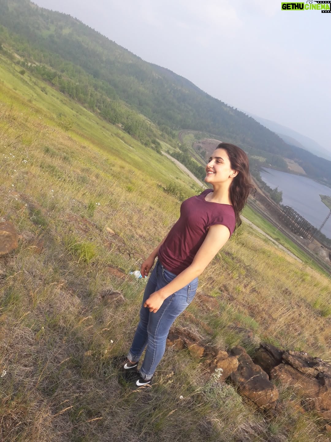 Dina Saeva - 93.4K Likes - 2016 the road was long

hugging you, my girl
that year, you chose yourself

you kept moving forward, even when you were scared
even when no one supported you
even when it felt easier to give up

you stood your ground
you grew
you didn’t betray yourself

i’m proud of you