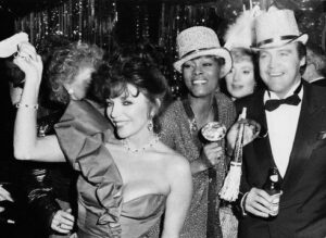 Dionne Warwick Instagram - Happy 85th birthday to the one and only Dionne Warwick (@therealdionnew). To celebrate the six-time Grammy–winning icon, revisit her Life in Parties column, where she reflects on the friendships and festivities that shaped her career—from finding her voice in church to now tweeting whatever crosses her mind. “I should have been a comedienne,” Warwick says. “I love to laugh. I think it’s the best thing in the world for anybody.” Link in bio for the full story.
-
W Magazine 2021