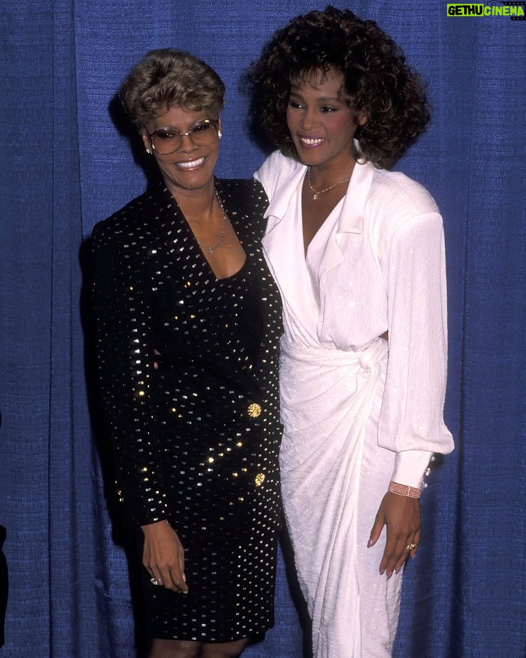 Dionne Warwick - 8.1K Likes - Happy 85th birthday to the one and only Dionne Warwick (@therealdionnew). To celebrate the six-time Grammy–winning icon, revisit her Life in Parties column, where she reflects on the friendships and festivities that shaped her career—from finding her voice in church to now tweeting whatever crosses her mind. “I should have been a comedienne,” Warwick says. “I love to laugh. I think it’s the best thing in the world for anybody.” Link in bio for the full story.
-
W Magazine 2021