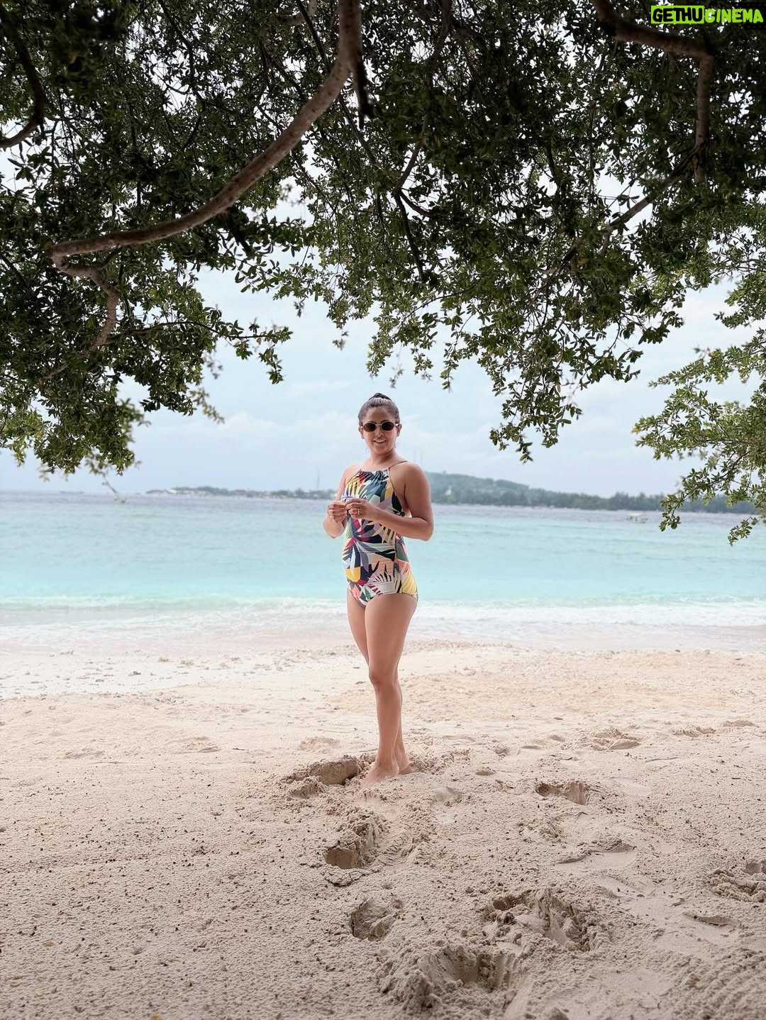 Disha Pandey - 1.3K Likes - 🏖️