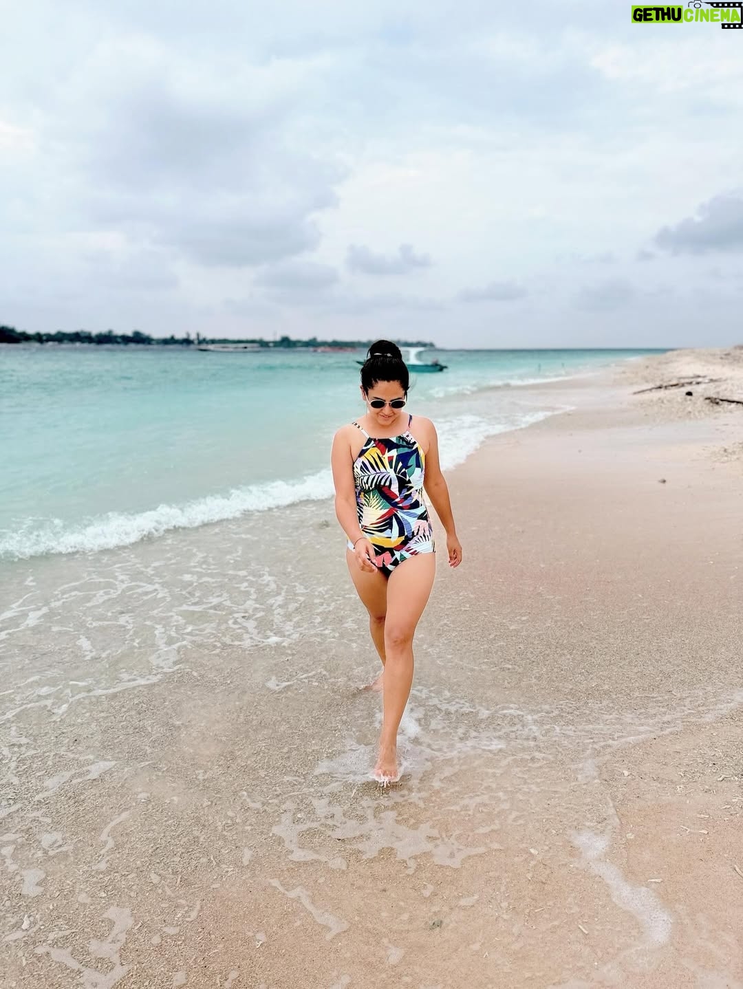 Disha Pandey - 1.3K Likes - 🏖️