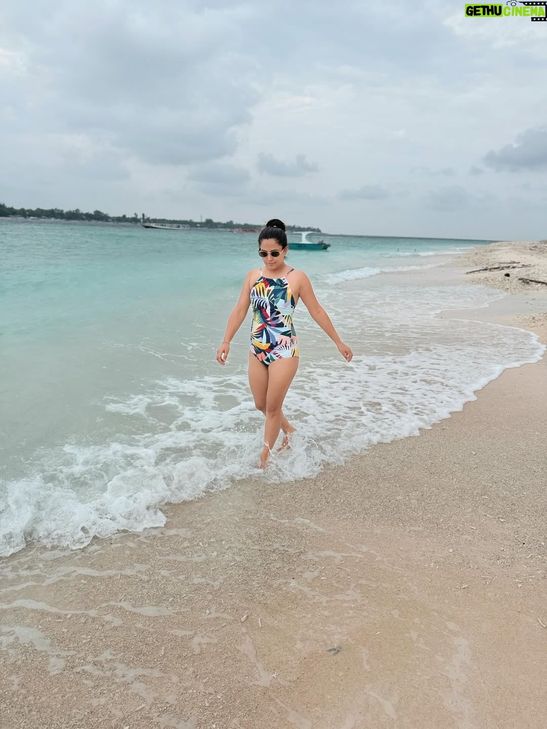 Disha Pandey - 1.3K Likes - 🏖️