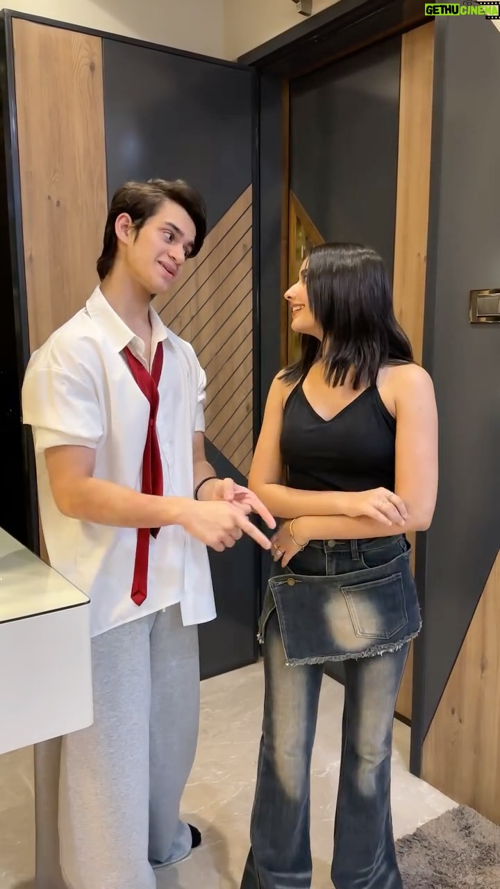 Disha Tewani - 363.4K Likes - Kabhi kabhi Behind the scenes Actual video se bhi zyada viral ho jate hai 😎😍🥰🥰🥰🥰🥰 

Cuties in frame @ayaanzubair_12 @iamchahattewani 

[ Reels , Dance , Feed , Explore , Instagram ]

#dishatewani #reels #fyp