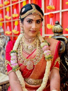 Actress Divya Suresh HD Photos and Wallpapers December 2025