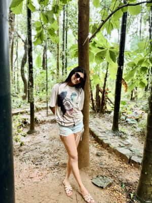 Divya Suresh Instagram - Let the leaves fall where they may “

“Wayanad monsoon 🍃🚴🏻‍♀️☔️🦌☕️”

.

.#DS #divyasuresh #wayanad #nature #mylove #happy