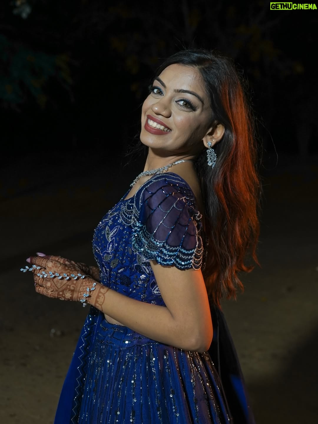 Dixita Patel - 6.3K Likes - Alexa, play main character energy for dulhe ki behen 😮‍🔥💃
.
.
#whatiwore at my Brother’s #reception 
.
.
.
Outfit - @ranisabysonaljain 🦋
Jewellery- @ishhaara ✨
Press on nails - @pressique._ 💅