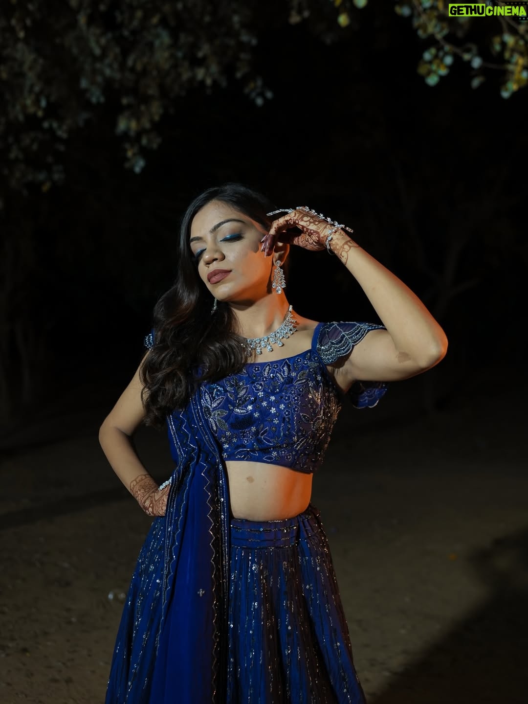 Dixita Patel - 6.3K Likes - Alexa, play main character energy for dulhe ki behen 😮‍🔥💃
.
.
#whatiwore at my Brother’s #reception 
.
.
.
Outfit - @ranisabysonaljain 🦋
Jewellery- @ishhaara ✨
Press on nails - @pressique._ 💅