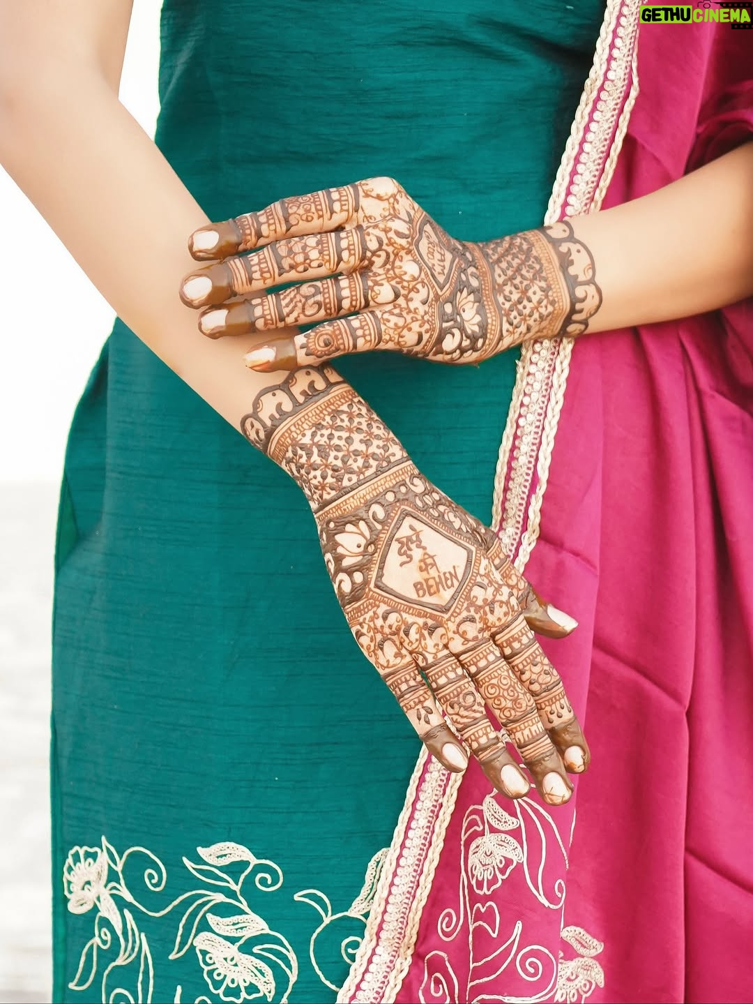 Dixita Patel - 9.1K Likes - All set for BHAI KI SHAADI 🧿❤️✨
.
.
Mehendi - @_mehendibyaarti 
Suit - @labelratan 💕
Earrings - @alittleextra.co.in 
.

.
.
#bhaikishaadi #shaadi #mehendi #mehendiart #mehendidesign #bhaibehen #shaadiseason #shaadimagic #mehendioutfit