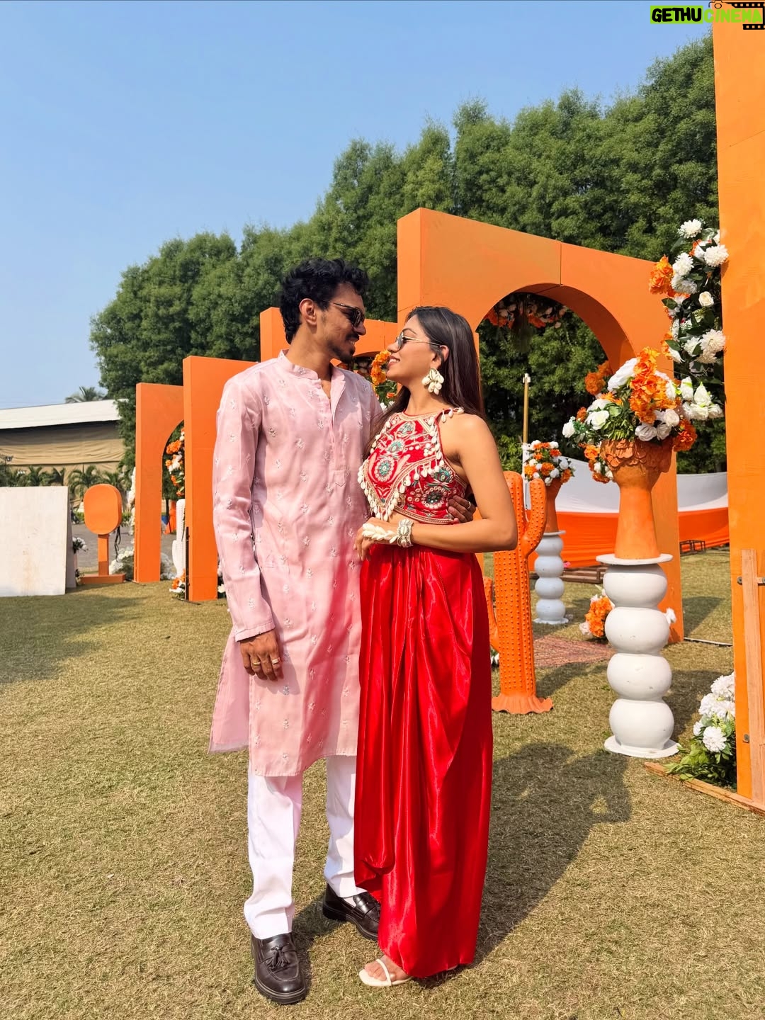 Dixita Patel - 18.4K Likes - First wedding as fiancés and suddenly everything feels extra special 🥹💍🫶
.
.
.
First saree look - @houseofbaisa_jaipur 
Black saree - I made it from scratch 
Red set - @deepak_tailor_gk 
Pastel Pink anarkali - @labelratan
.
.
#wedding #couple #indianwedding #shaadi #couples