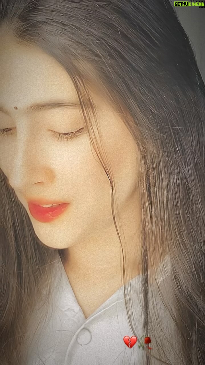 Dollsy Pamnani - 8.3K Likes - 💔🥀