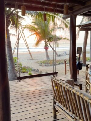 Dominika Paleta Instagram - Playa viva es un proyecto regenerativo , un lugar Ćŗnico que ha sido por aƱos mi refugio, mi lugar de paz. Me encanta la comida, la energĆa, la naturaleza ⦠la gente que aƱo con aƱo nos miramos, nos abrazamos y nos reconocemos. Gracias un aƱo mĆ”s por estos dĆas de re conexión y magia. ⨠love you š @playaviva