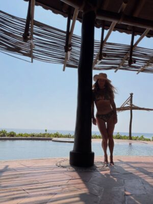 Dominika Paleta Instagram - Playa viva es un proyecto regenerativo , un lugar Ćŗnico que ha sido por aƱos mi refugio, mi lugar de paz. Me encanta la comida, la energĆa, la naturaleza ⦠la gente que aƱo con aƱo nos miramos, nos abrazamos y nos reconocemos. Gracias un aƱo mĆ”s por estos dĆas de re conexión y magia. ⨠love you š @playaviva