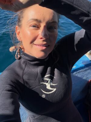 Dominika Paleta Instagram - Les deseo un aƱo de crecimiento , transformación, y conexión. Por mas atardeceres brindando juntas, caminatas al amanecer. Por las conversaciones largas, risas , amores, comidas lentas, saltos cuĆ”nticos y pies en la tierra. MĆ”s amor y menos miedo. Eso nos deseo a todos los seres humanos ⦠buscar mas adentro que afuera. Y dar abrazos sin medir el tiempo. Recibo este aƱo confiando en la magia , con mis amores cerca y el corazón abierto. š Feliz 2026 ⨠agradecida de estar en este paraĆso que es La Paz. @hotelindigolapaz @puertacortesresort @golapaz š³ āļø š“š