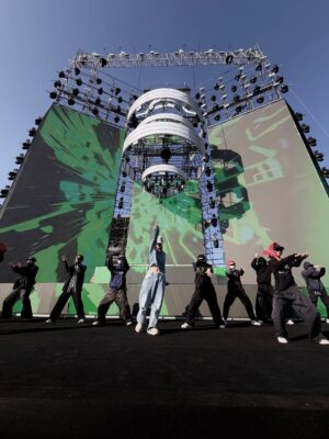 Dong Nhi Instagram - Huįŗæ Ę”i ÄĆŖm nay cùng Nhi countdown thįŗt nhiį»t thįŗt choĆ”y nhĆ© š¤š»š«¶š»š„³
#DongNhi #Countdown2026 #HudaBeer