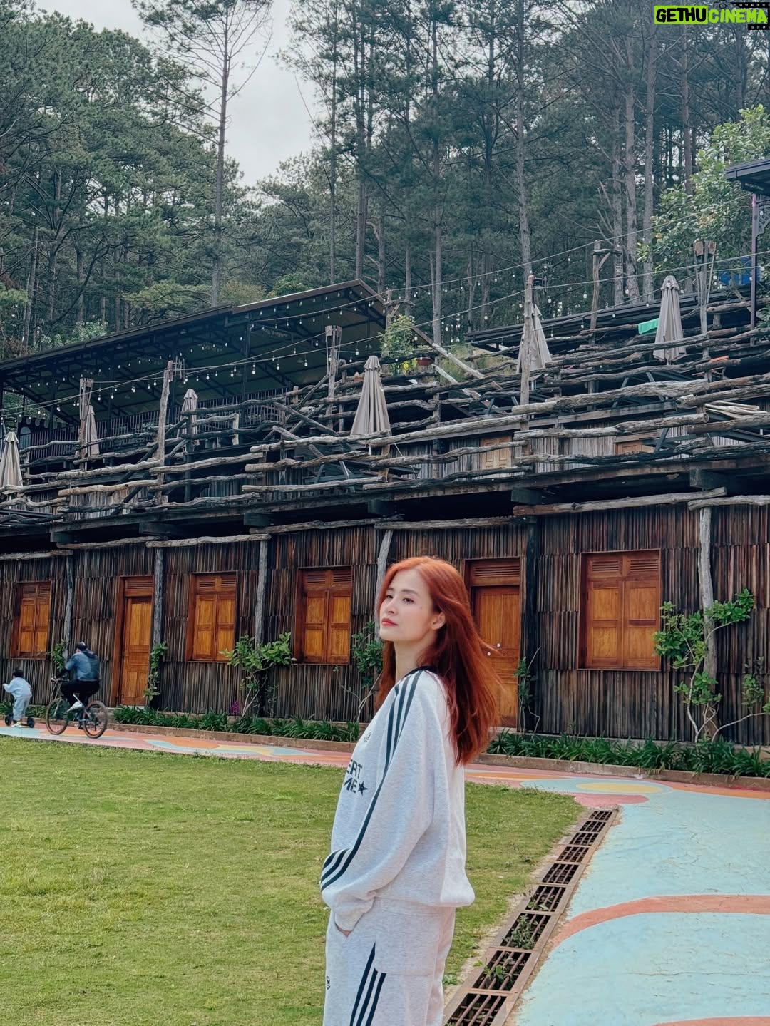 Dong Nhi - 12.1K Likes - Dịp cuối năm nào cũng phải tự thưởng cho gia đình nhỏ một chuyến đi vui vẻ và ngập tràn tiếng cười bên nhau 🥳🥳❤️❤️

#nhithangfamily
