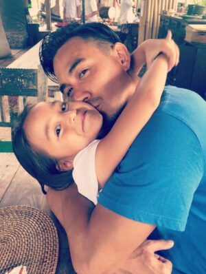 Donna Agnesia Instagram - 2016…✨
Wow, udah 10 tahun aja. Ada sedihnya, kehilangan, tapi banyak juga senangnya. Share yang happy2 aja yaa.
Most of all udah pasti bareng sama @dagnesia & kiddos 🤗❤️
Lio & Diego masih konsisten di bola. ⚽️
Tahun kedua merintis PH dan bikin web series perdana, yup @arya.saloka sebelum jadi Aldebaran 🤩
Pertama kali ajakin anak2 camping & road trip, dan masih banyak lagi… yaah di swipe aja yaa. 😊
#2016