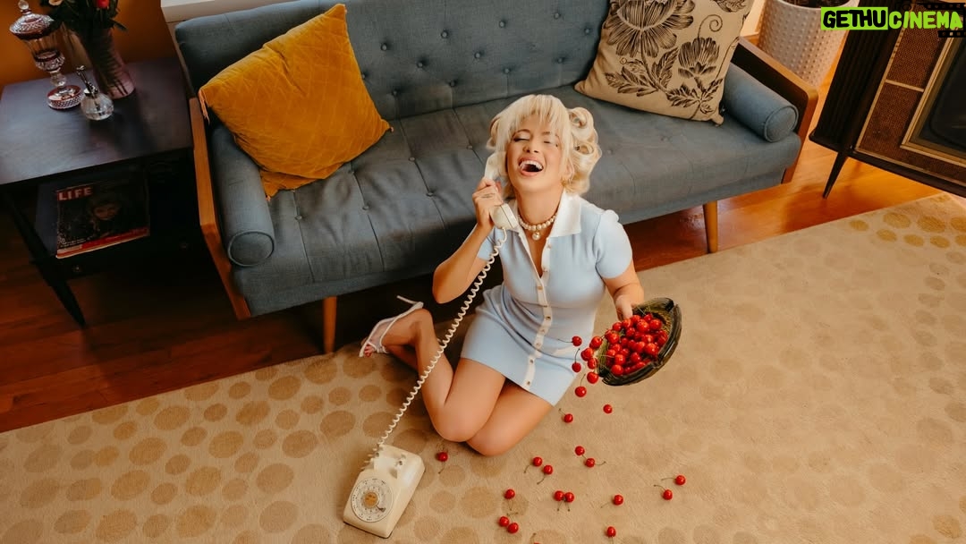 Donya Dadrasan - 3 Likes - Can’t believe i forgot to post these 🍒
Dress: @meshki