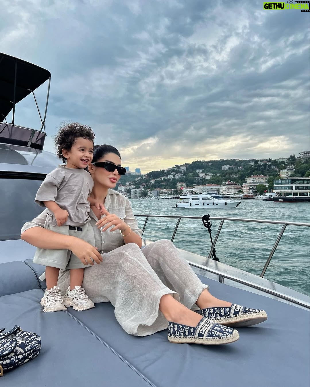 Donya Jahanbakht - 645.8K Likes - ♥️ @artam