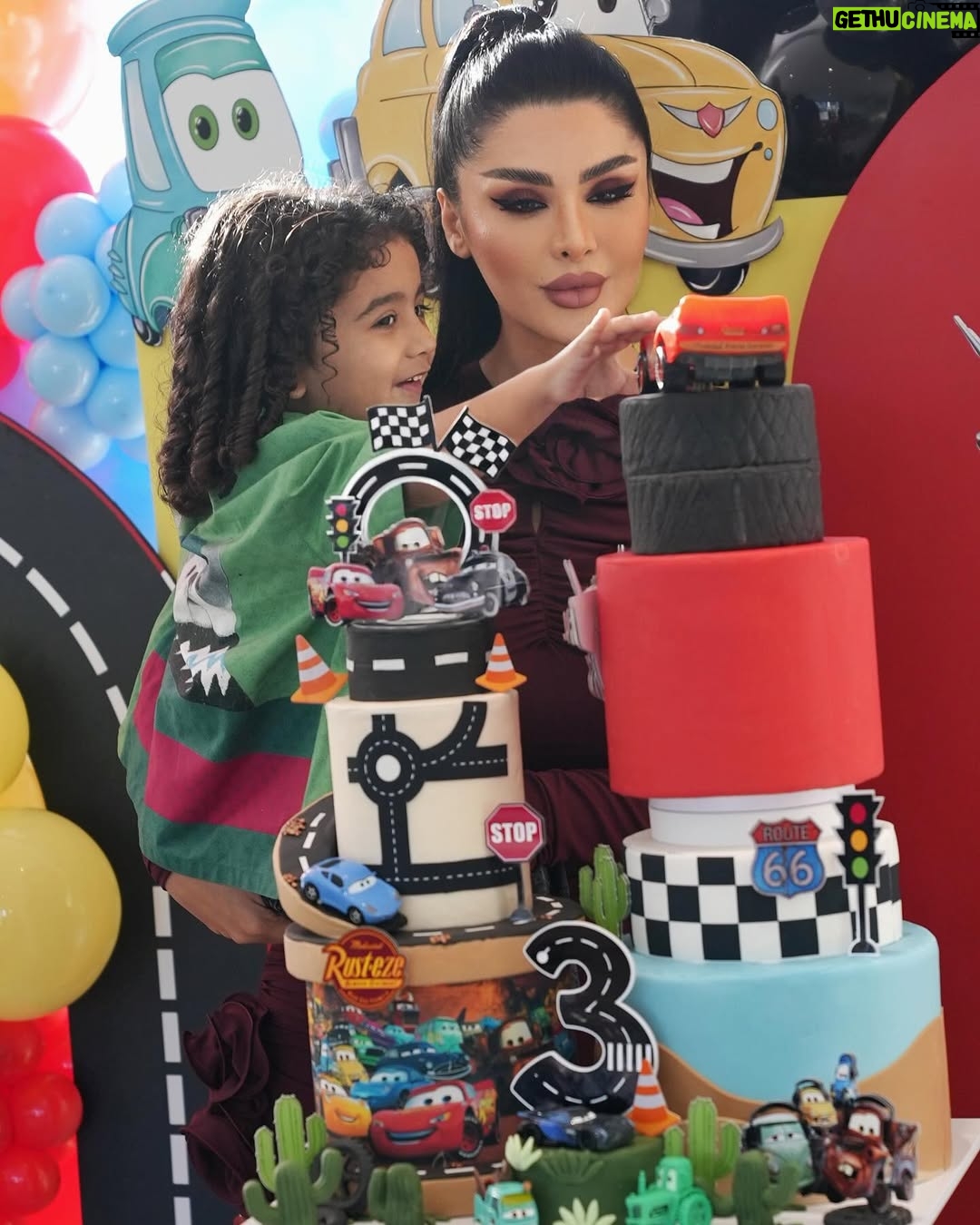 Donya Jahanbakht - 534.7K Likes - تولد سه سالگيت مبارك آرتامم♥️با تو من خوشبخت ترينم♥️ @artam 
ورق بزنيد 
#birthday