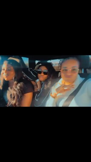 Doris Simeon Instagram - #happynewmonthfam❤️ listen to till the end @bimpe306 @kemmylaw2002 

@adekunlegold