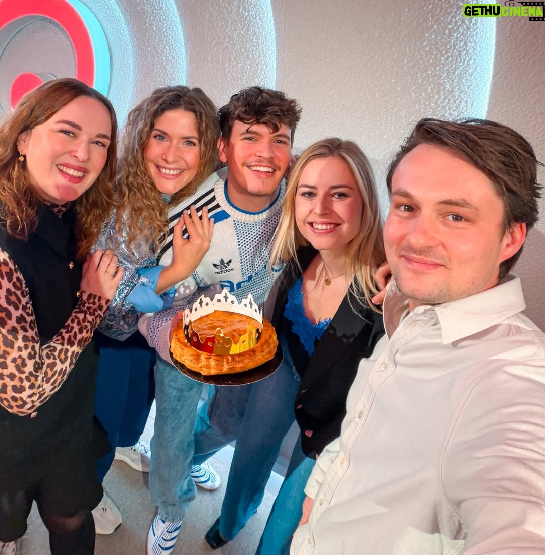 Dorothee Dauwe - 3.9K Likes - Driekoningen vieren met een Krab, een Eenhoorn, een Bambi, een Chinchilla en een Maarten! 🤩😆 #vtmthemaskedsinger