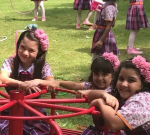 Duda Silva Instagram - Genteeeeee quem está animado para a reprise da @sbtcarinhadeanjo eu estou muito animada😆😆😆 #cda #animada #excited❤️‍🔥 #love #memories💕 #amooo