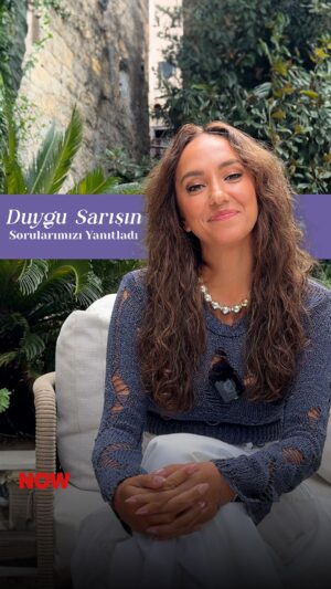 Duygu Sarışın Instagram - Pazartesi gününün yorgunluğunu alacak bir sohbet! 🤩

#BenLeman ilk bölümüyle Cumartesi 20.00’de #NOW’da! @nowtvturkiye @ntcmedyatv