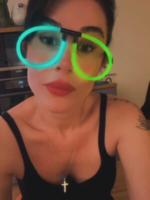 Duygu Şen Instagram - 20 günün özeti ❤️❤️❤️❤️ çok sevgi çok huzur çok hamur çok medeniyet  @bayjshow @tyfnayd @corisjuliss