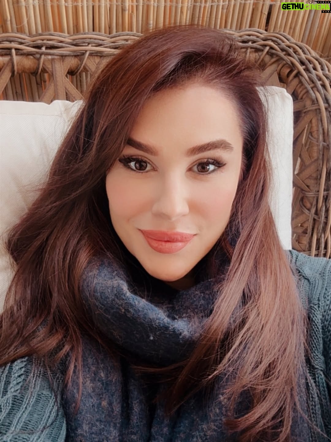 Duygu Şen - 10.5K Likes - Einstein’ın annesi Küçük İbo mu? @corisjuliss