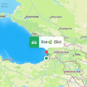 Ece Dizdar Instagram - Bu salağahanaluk bir dump haketti. Maalesef bunlar paylaşabileceklerim, kaçtığımız delikler, dağların kavukları,  iskeleler bana kalsın😎

4 koca gün gece Artvin, Hemşin, Fındıklı, Hopa, Sarp, Kemalpaşa, bizi köylerde evlerinde sobalarını yakıp yediren içiren güzel kadınlar, yollarda bana gözbebeği gibi bakan @guness008 ve @yarensu_ustabas
 Uyyy yaşaduğumuz buralara sığmaz !

Mükemmel’i Artvin’de Hopa’da gösteren @iscifilmfest ve Kemalpaşa’da gösteren @halkevci_kadnlar_hopa_k.pasa ‘ya teşekkürlerimle🌱🍃🌲☘️