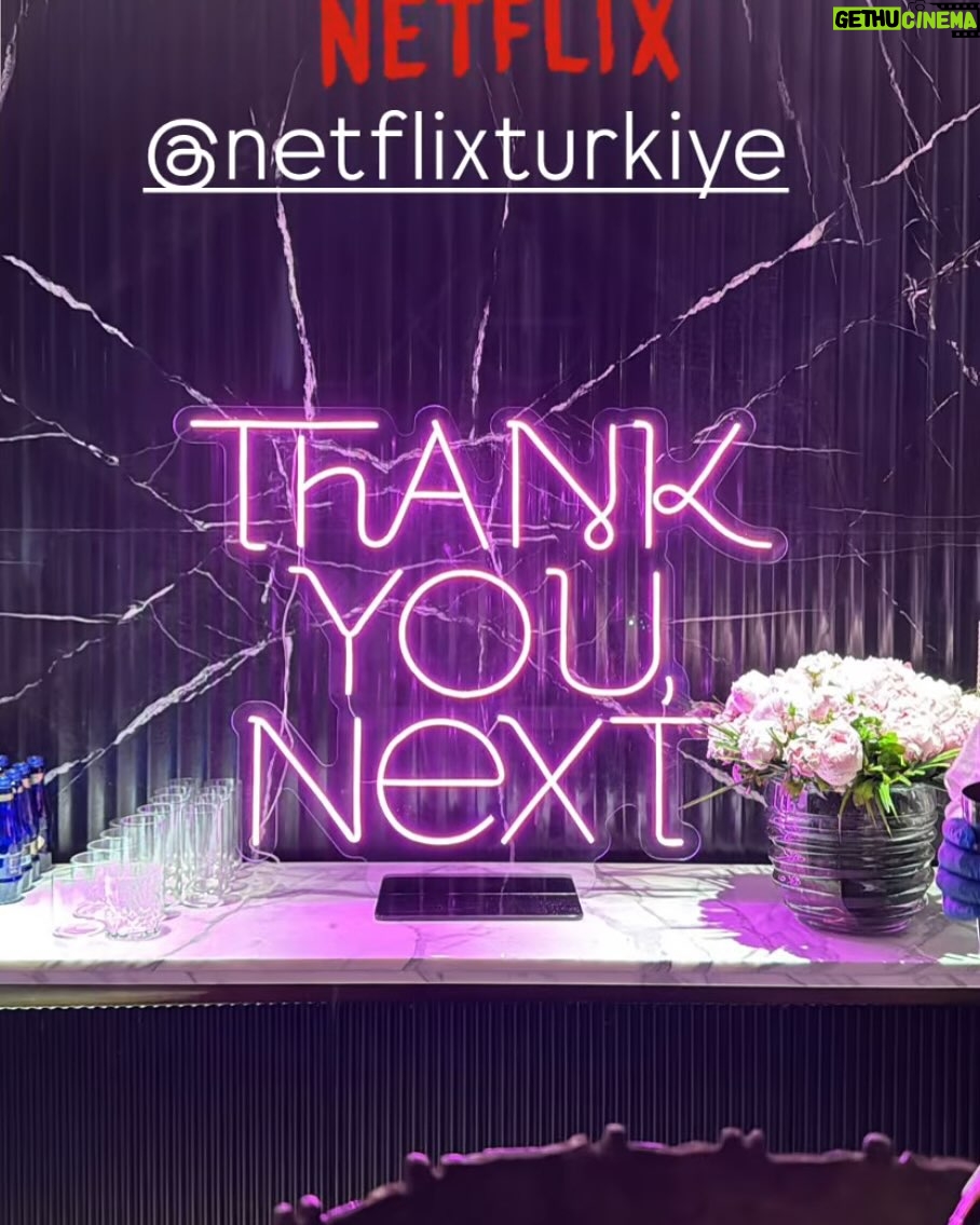 Ece Yörenç - 2.8K Likes - Birbirimize yine çok iyi geldik. ❤️
(08.05.2025) 
@netflixturkiye @ayyapim