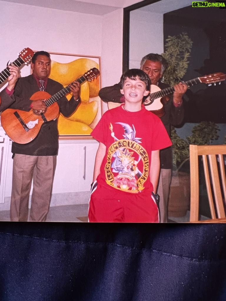 Edith Márquez - 4.3K Likes - No necesita ser su cumpleaños,para decirles a mis hijos cuánto los amo, lo feliz que me hicieron desde el día en que pude tenerlos entre mis brazos, y poder tener el orgullo de ser su ma, ellos han sido mis grandes compañeros de vida, he podido no solo enseñarles, también he podido aprender de ellos.
Me acuerdo cuando los vi por primera vez supe que era la verdadera felicidad en la vida, y también tenía mucho miedo de poder desempeñar el papel más importante que he tenido en la vida, de la mejor manera.
Los amo demasiado, INCONDICIONAL Y PROFUNDAMENTE !!!! Son lo más hermoso que tengo en esta vida ! Le pido a Dios me los llene siempre de salud, lo demás uno lucha para lograrlo! Los amo hijos míos !! @nicolas.san.mar y @capitanbastian 💙💙🥰🥰😍😍🎁🎁🎉🎉🎈🎈🎂🎂🎊🎊🤩🤩🍾🍾🙏🏻🙏🏻