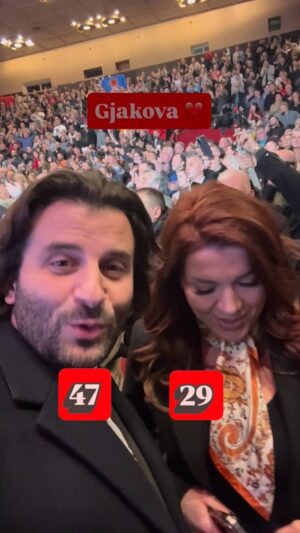 Edona Llalloshi Instagram - Gjakova me neve e ne me Gjakoven dhe me Kosovën. @edonallalloshi #29✅ @nezir_kraki #47✅